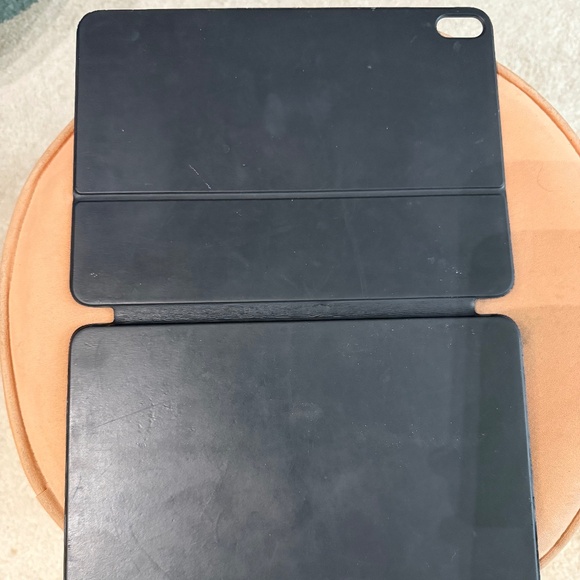 Apple Smart Keyboard Folio for iPad 11 Pro (2019) - Gray - Picture 2 of 2